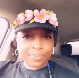 Meet your Posher, Mia